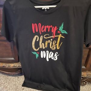 Women’s medium Christmas t shirt black